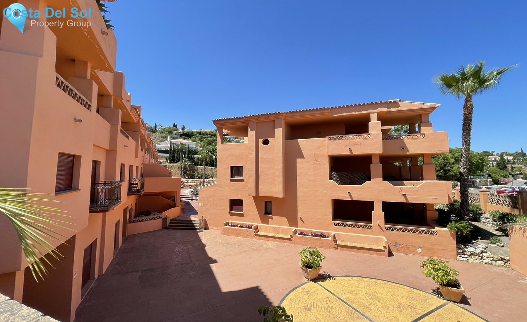 Middle Floor Apartment in El Paraiso-1308106