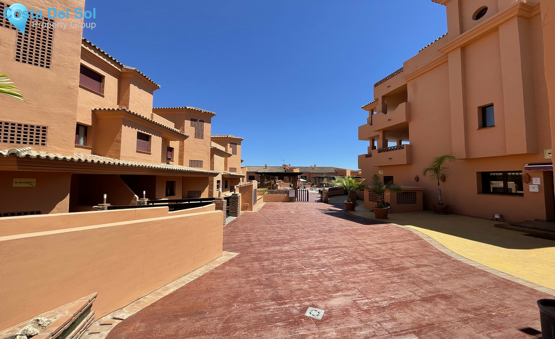 Middle Floor Apartment in El Paraiso-1308108