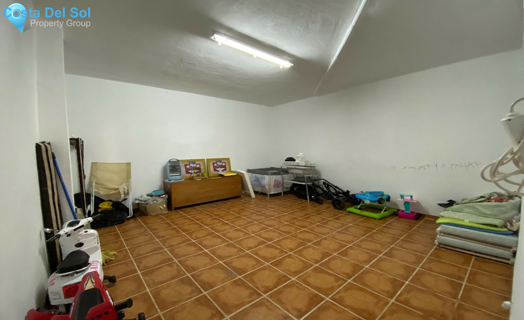 Middle Floor Apartment in El Paraiso-1308112