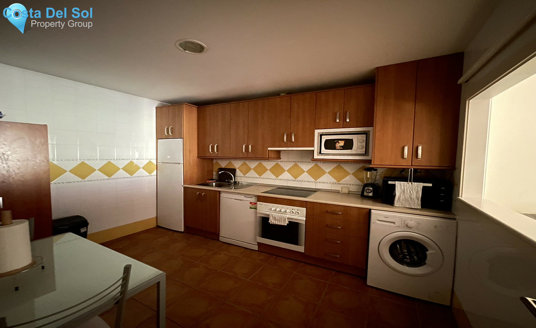 Middle Floor Apartment in El Paraiso-1308099