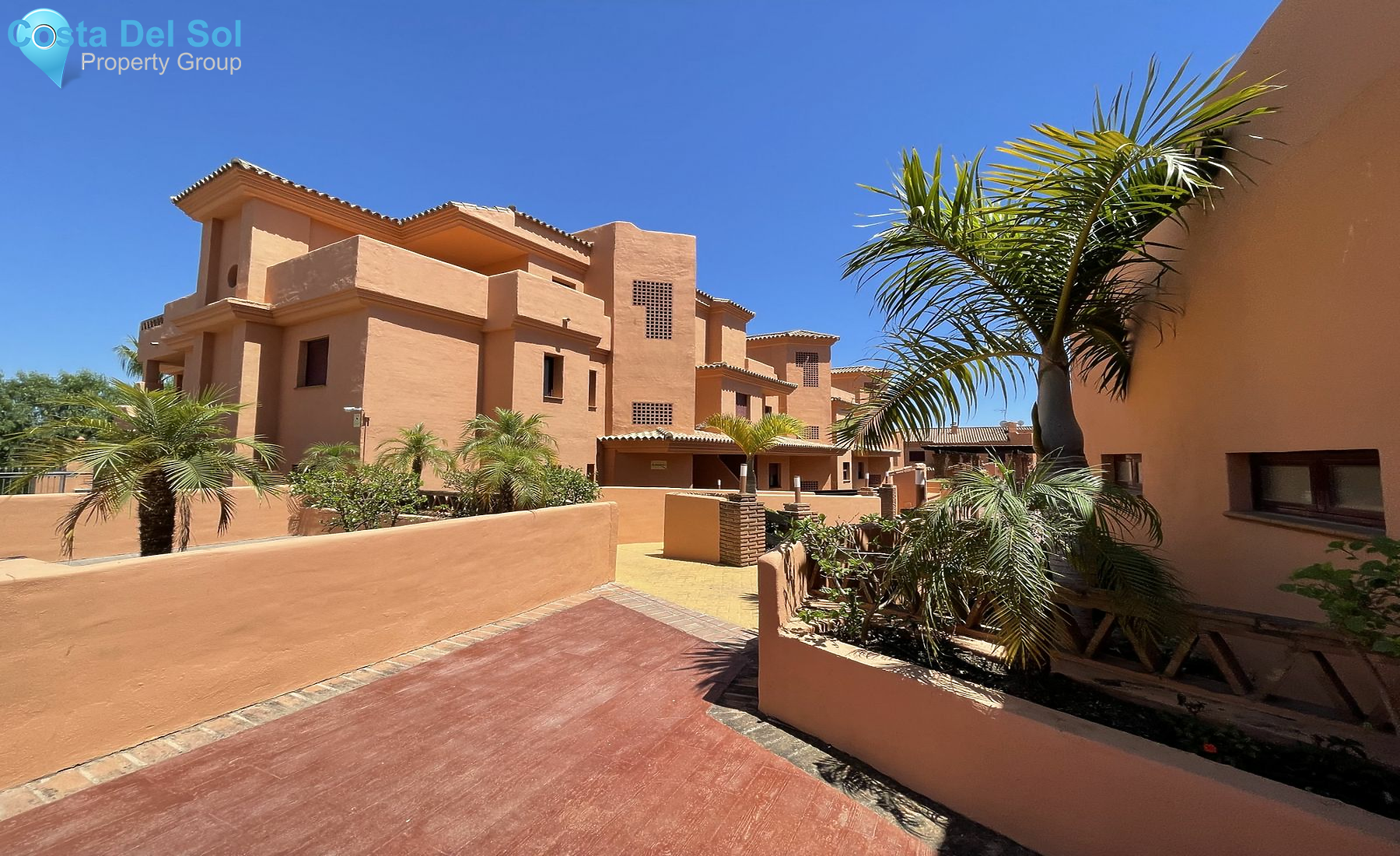 Middle Floor Apartment in El Paraiso-1394391