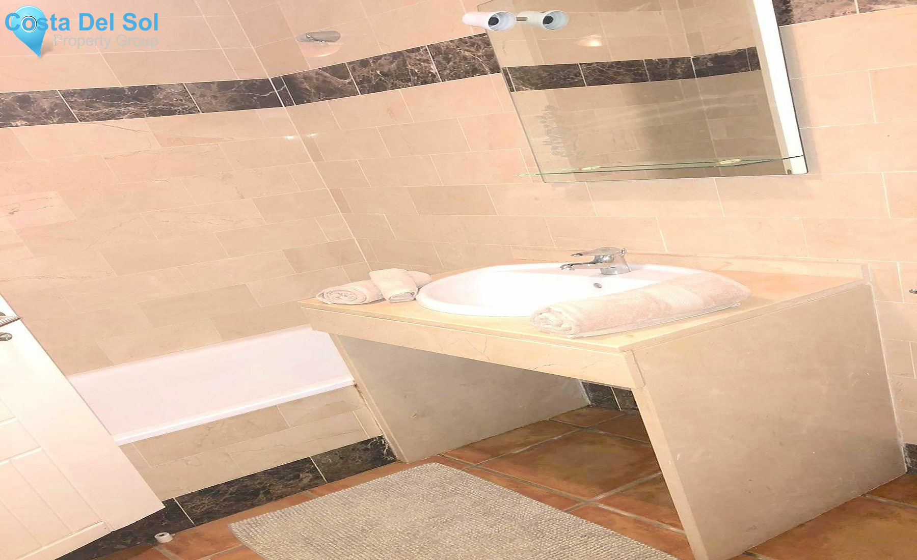 Middle Floor Apartment in El Paraiso-1394403