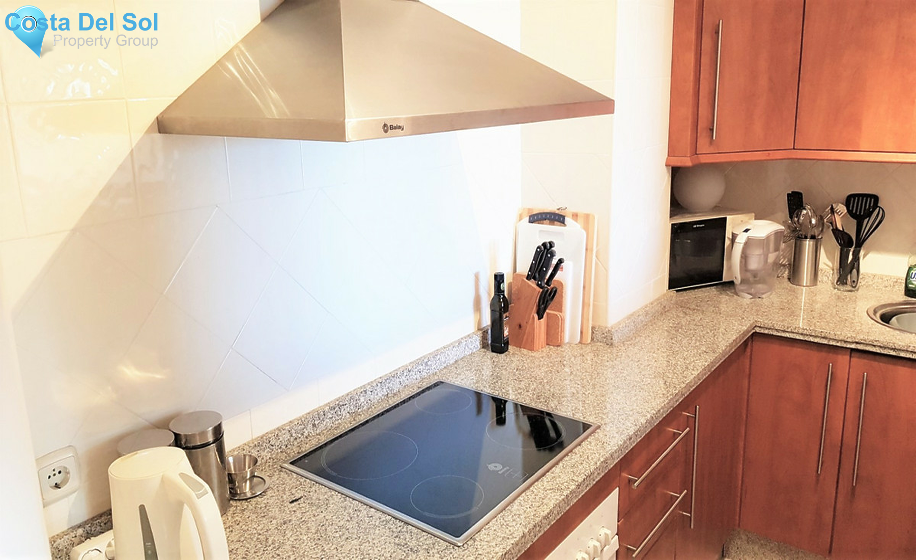 Middle Floor Apartment in Elviria-1246973