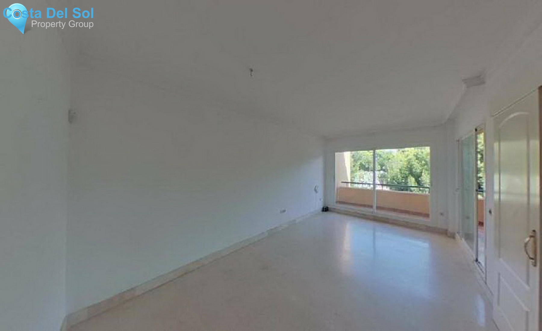 Middle Floor Apartment in Elviria-1356173