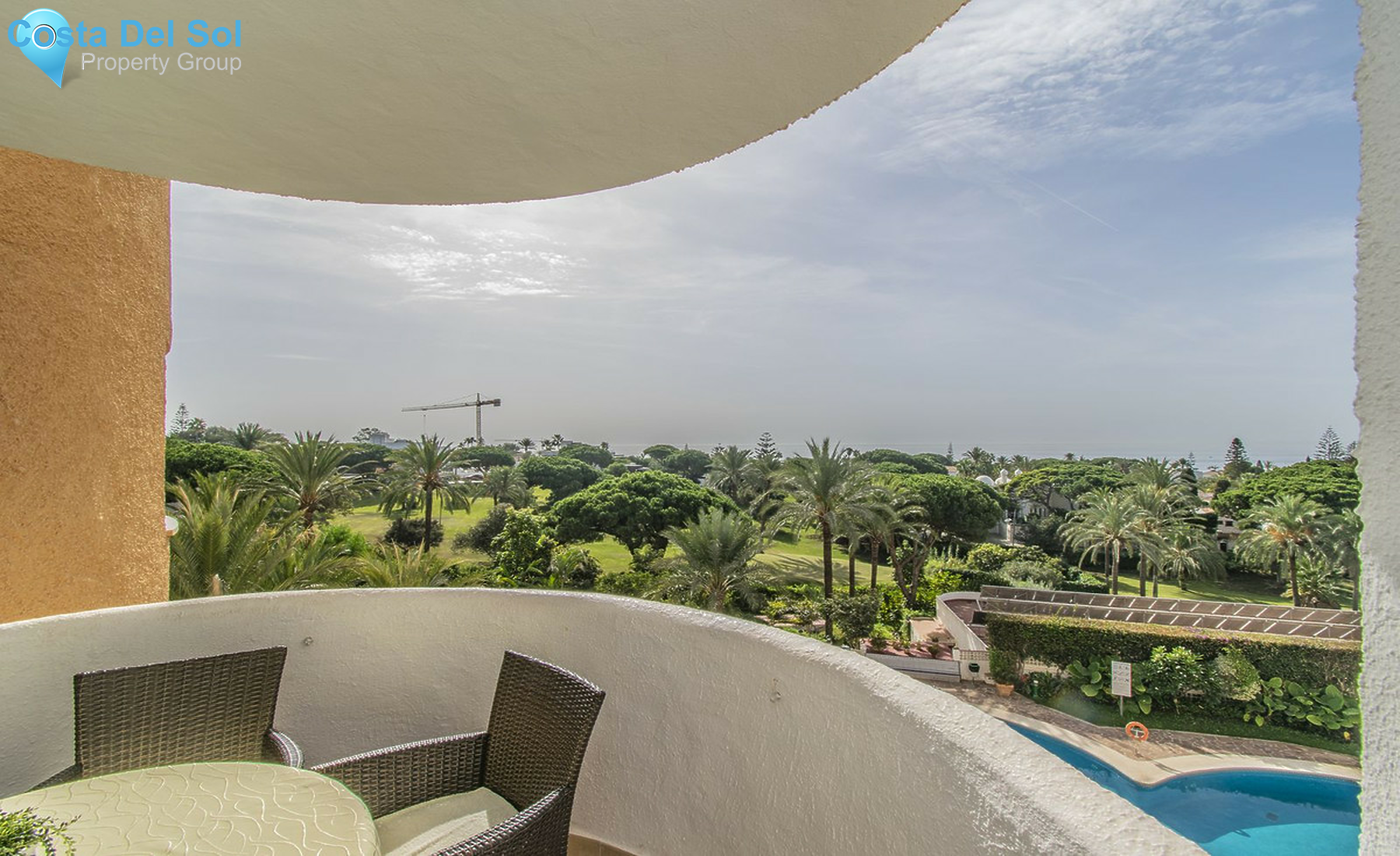 Middle Floor Apartment in Elviria-1508839