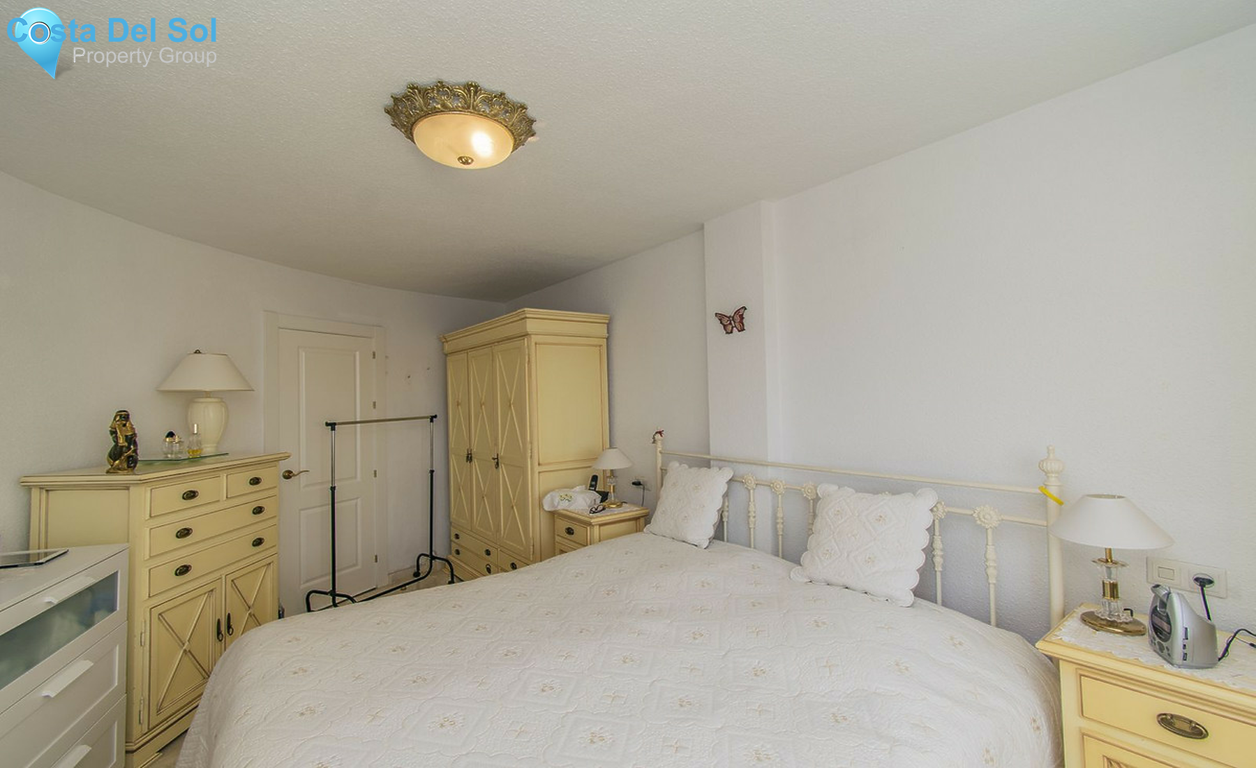 Middle Floor Apartment in Elviria-1508843