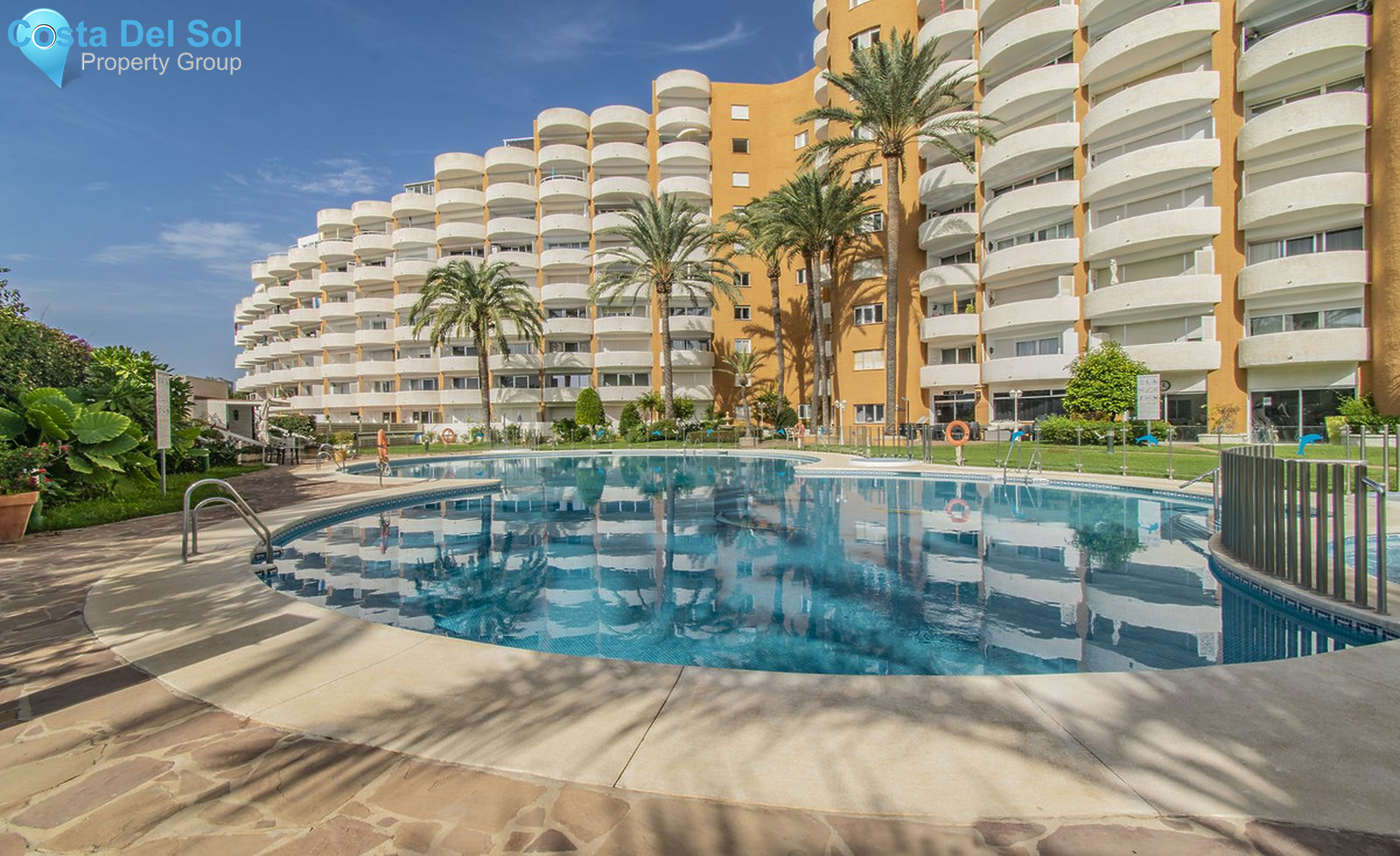 Middle Floor Apartment in Elviria-1508827
