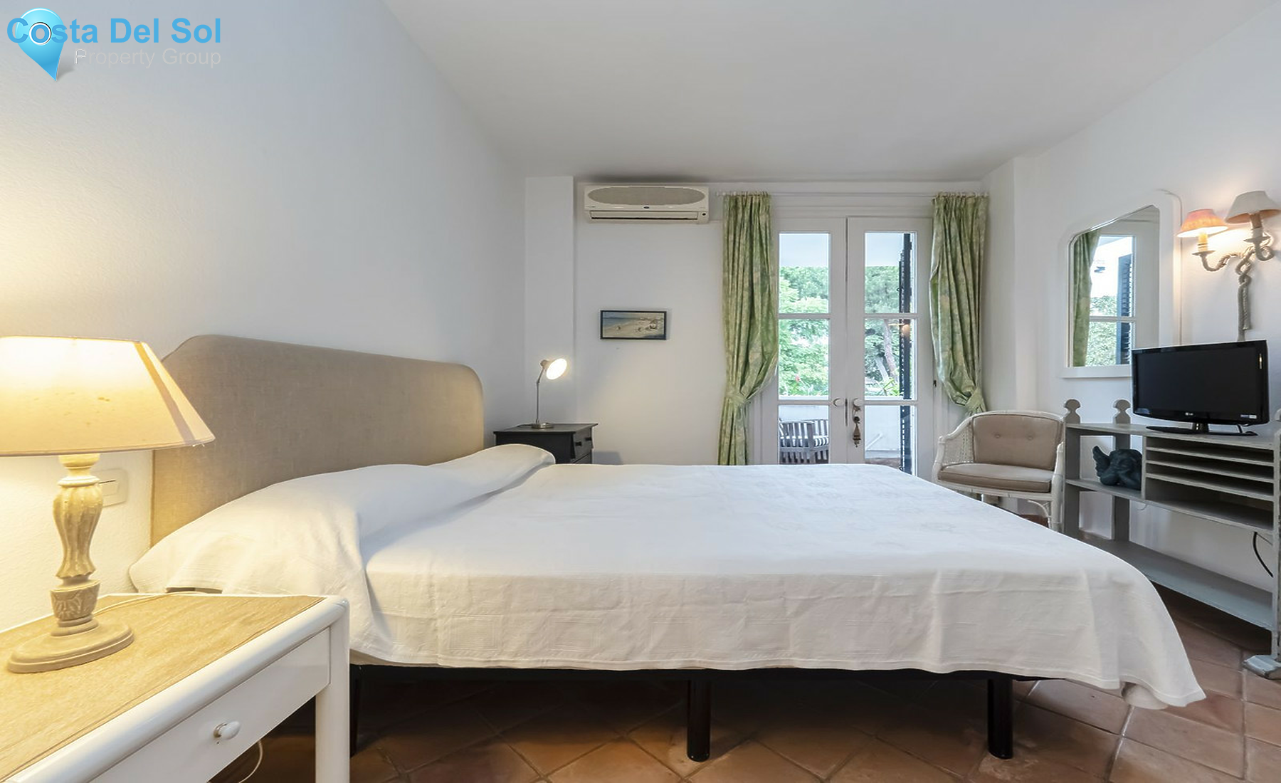 Middle Floor Apartment in Elviria-1561227