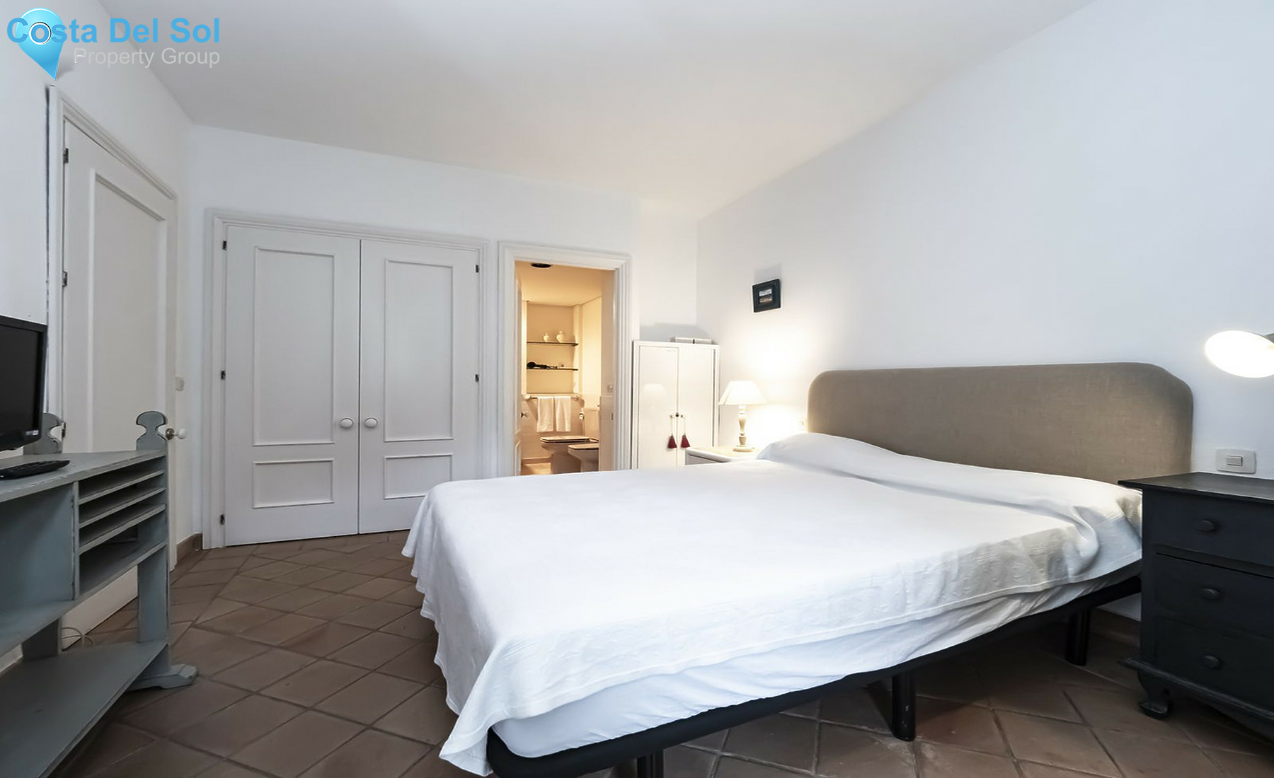 Middle Floor Apartment in Elviria-1561229