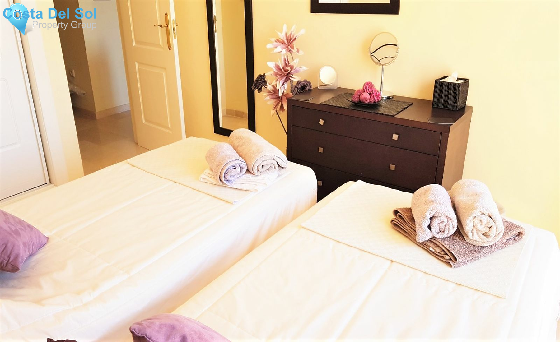 Middle Floor Apartment in Elviria-1130486