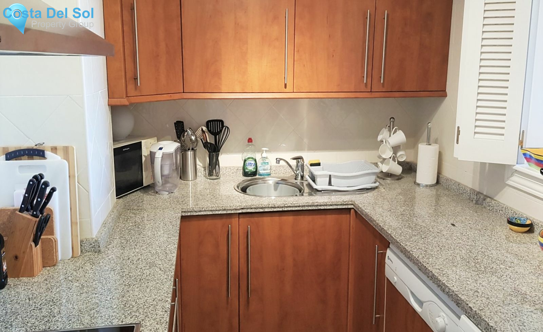 Middle Floor Apartment in Elviria-1130491