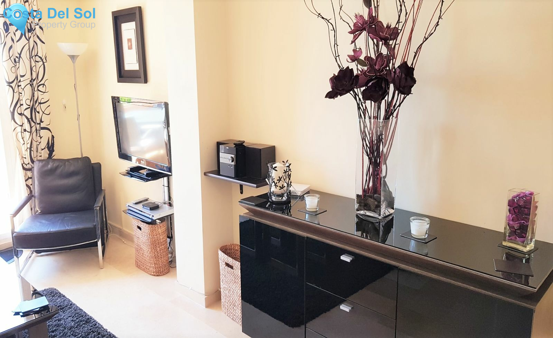 Middle Floor Apartment in Elviria-1130478