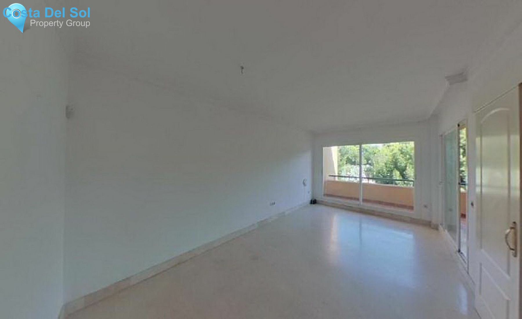 Middle Floor Apartment in Elviria-1391605