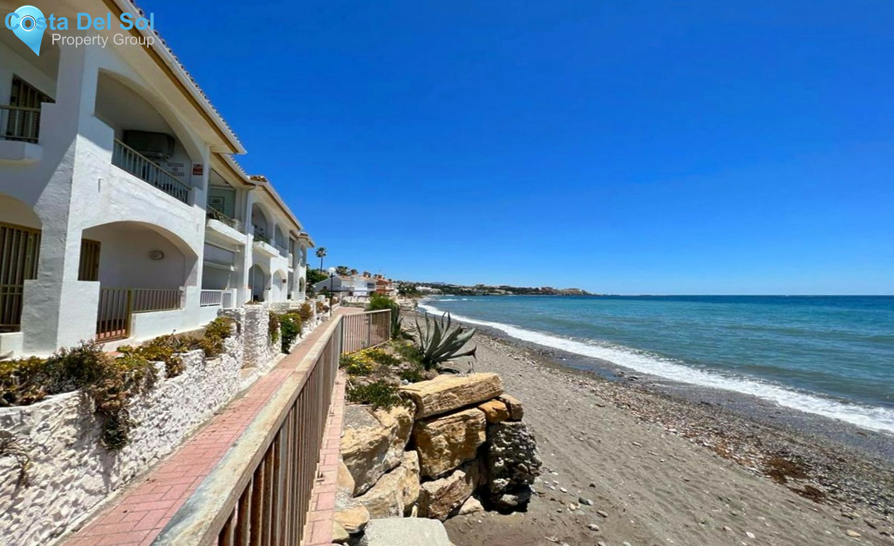 Middle Floor Apartment in Estepona-1244279