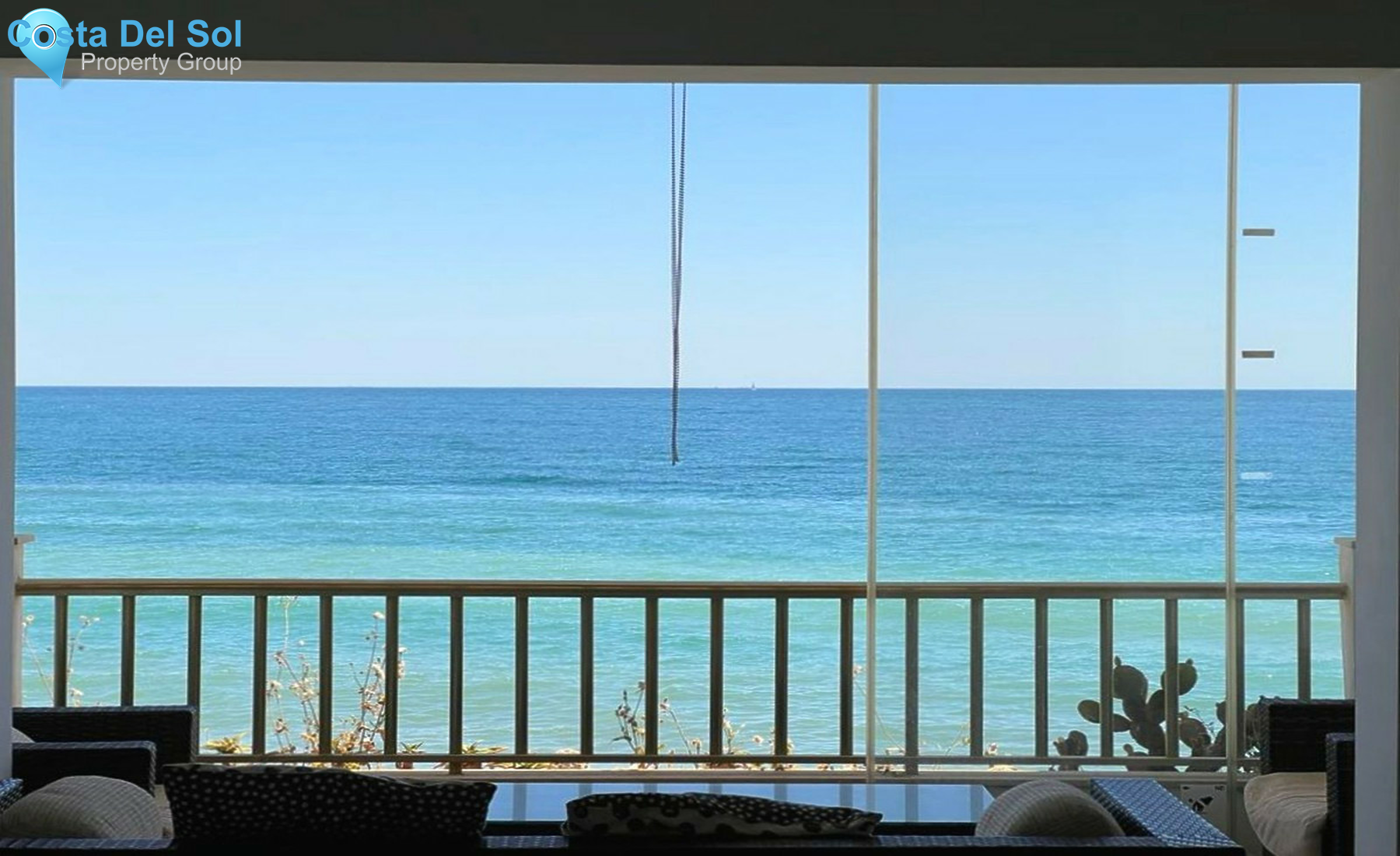 Middle Floor Apartment in Estepona-1244281