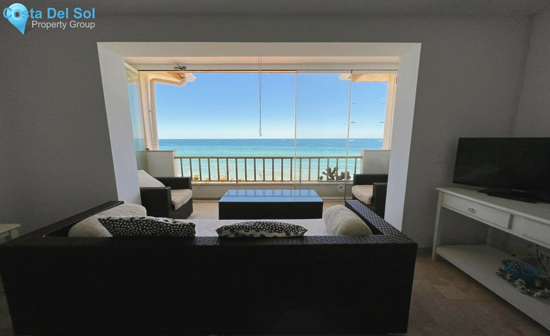Middle Floor Apartment in Estepona-1244282