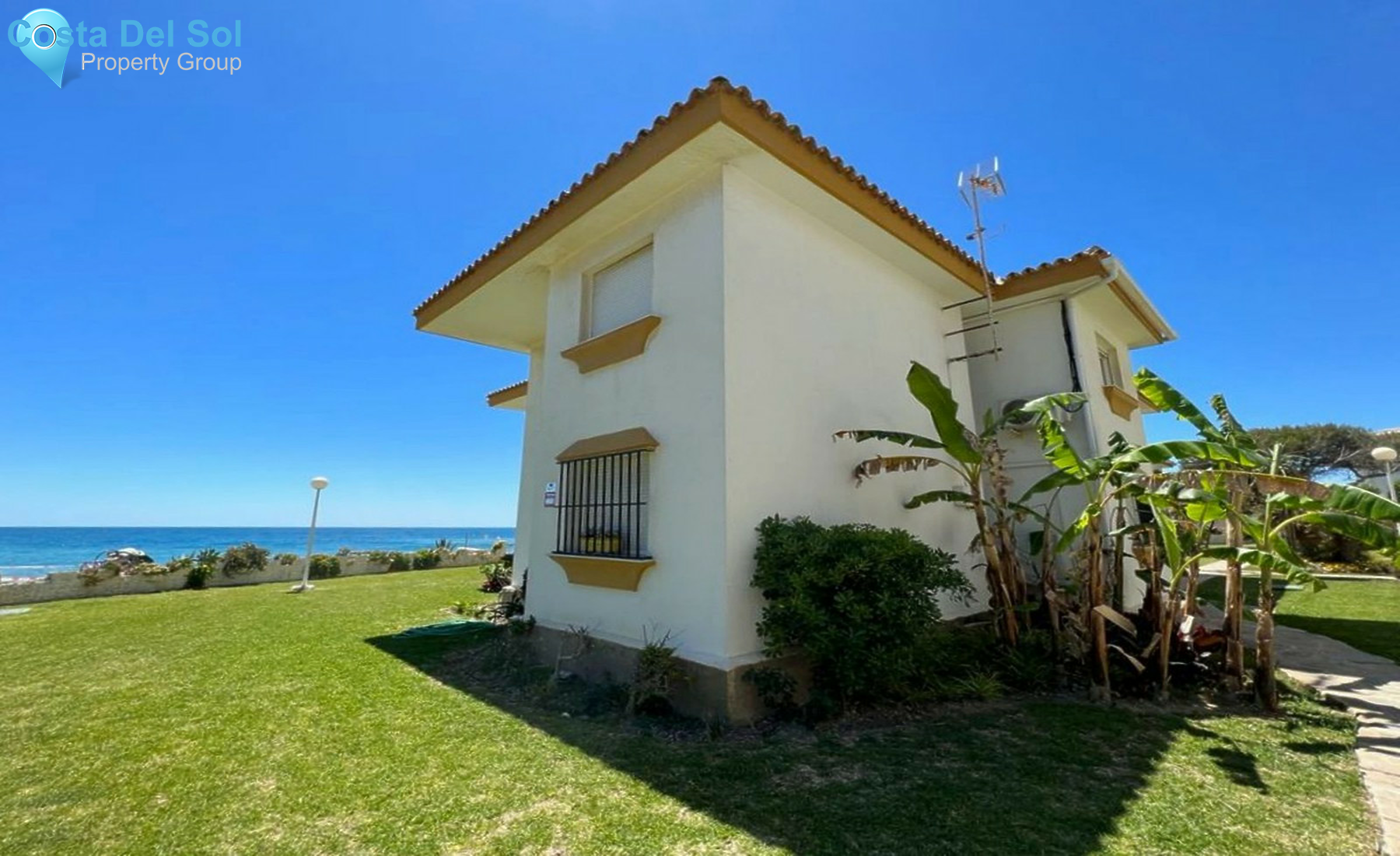 Middle Floor Apartment in Estepona-1244276
