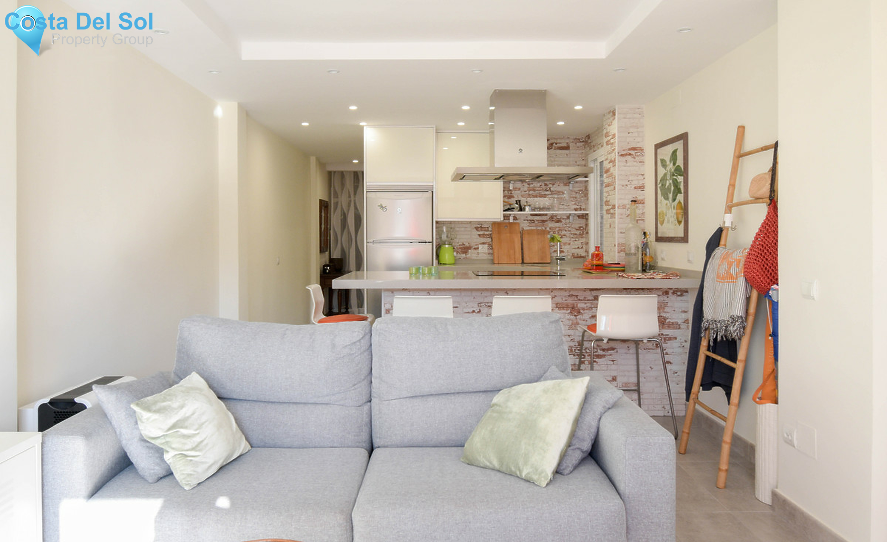 Middle Floor Apartment in Estepona-1292950