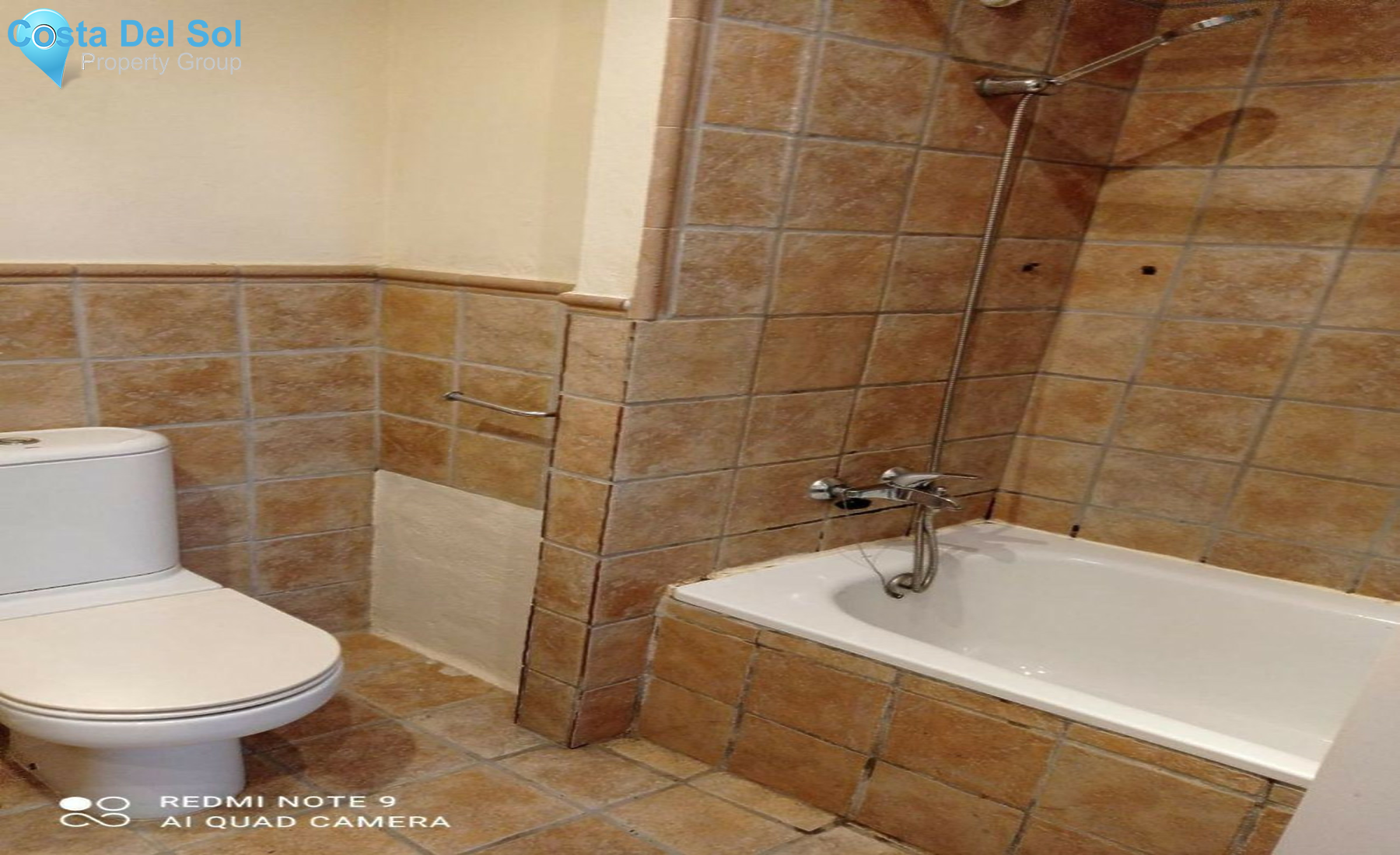 Middle Floor Apartment in Estepona-1300603