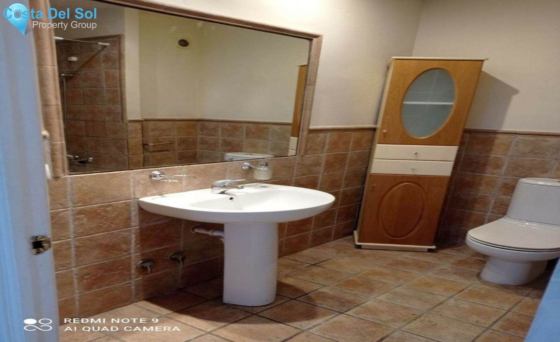 Middle Floor Apartment in Estepona-1300595