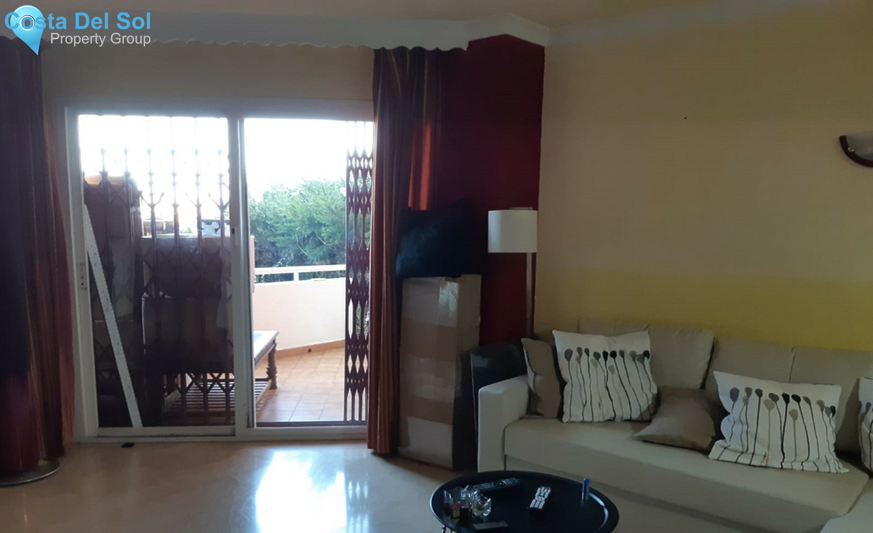 Middle Floor Apartment in Estepona-1358079