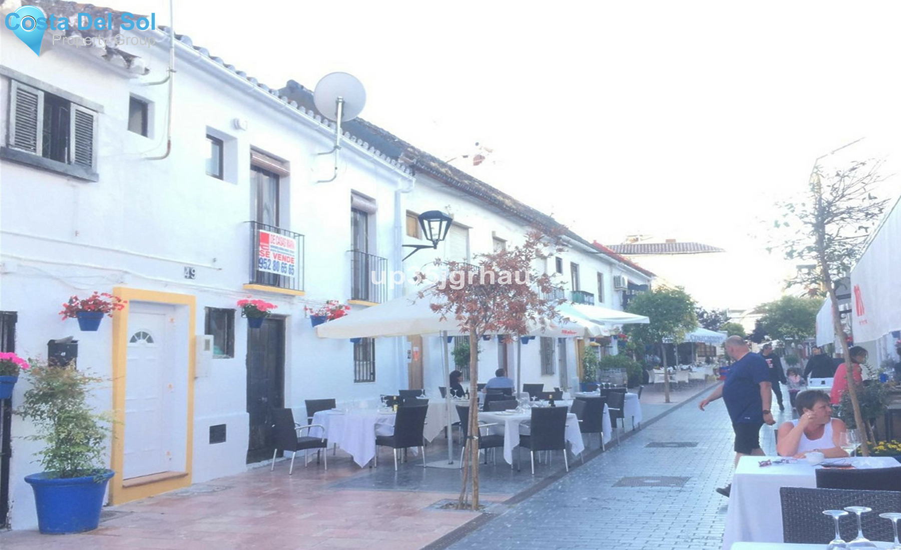 Middle Floor Apartment in Estepona-1361447