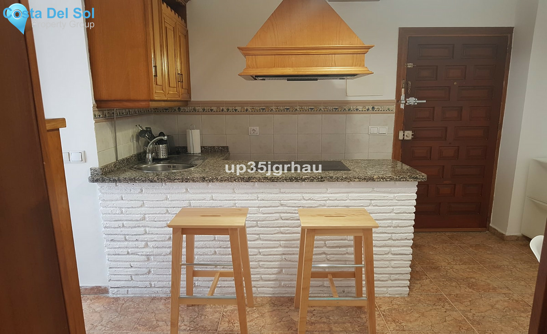 Middle Floor Apartment in Estepona-1361456