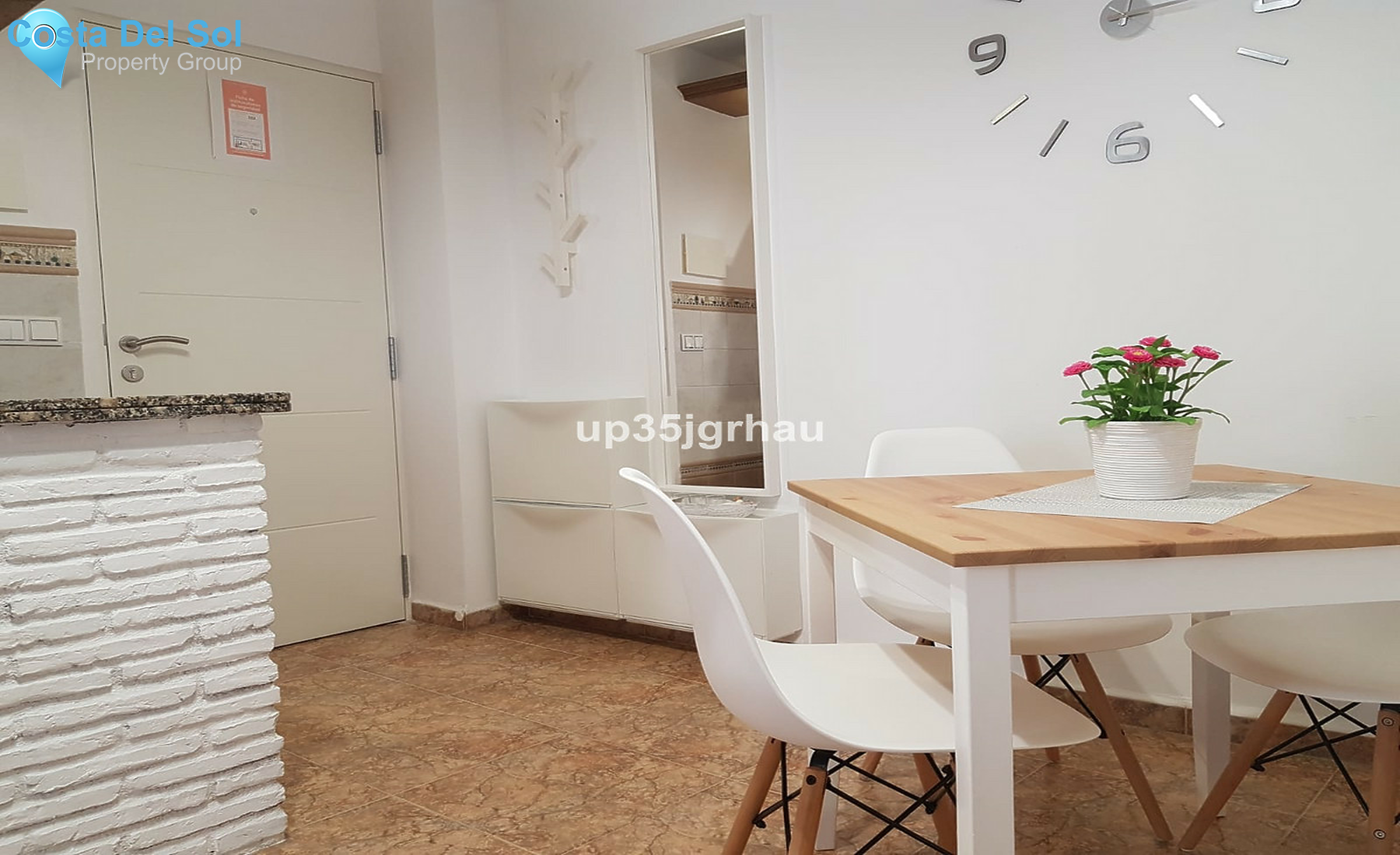 Middle Floor Apartment in Estepona-1361450