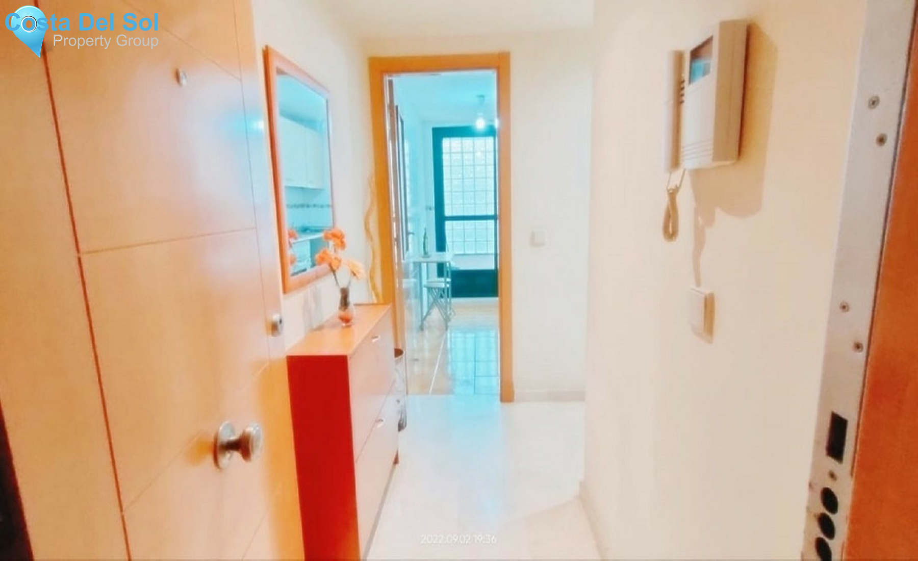 Middle Floor Apartment in Estepona-1401526