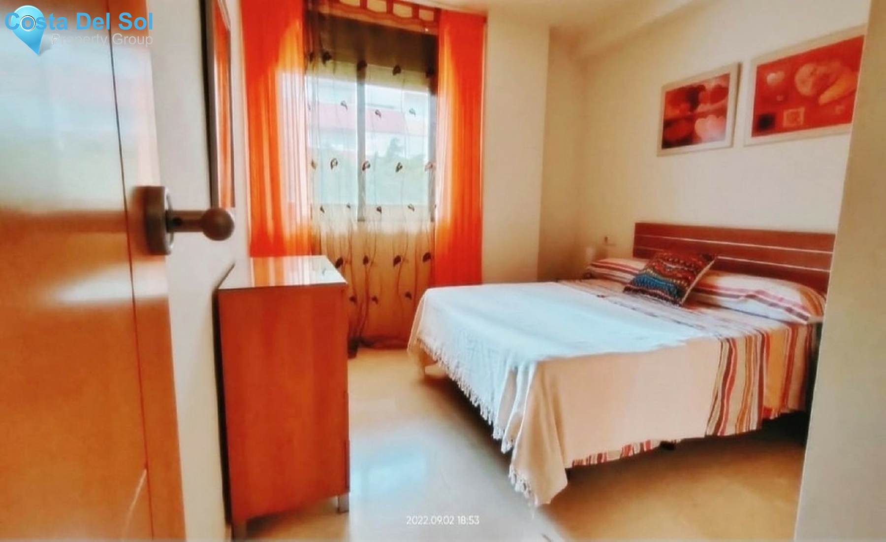 Middle Floor Apartment in Estepona-1401516