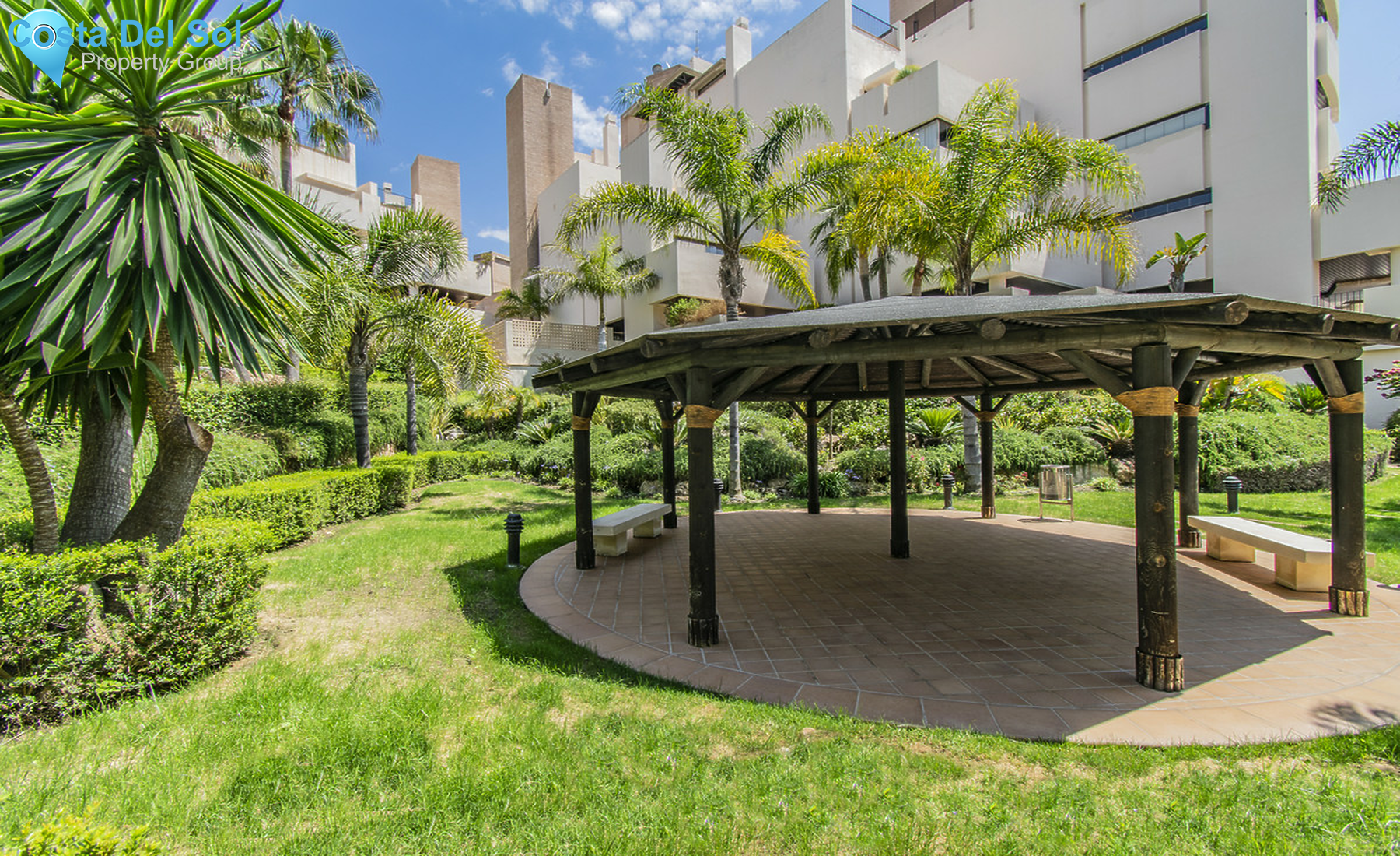 Middle Floor Apartment in Estepona