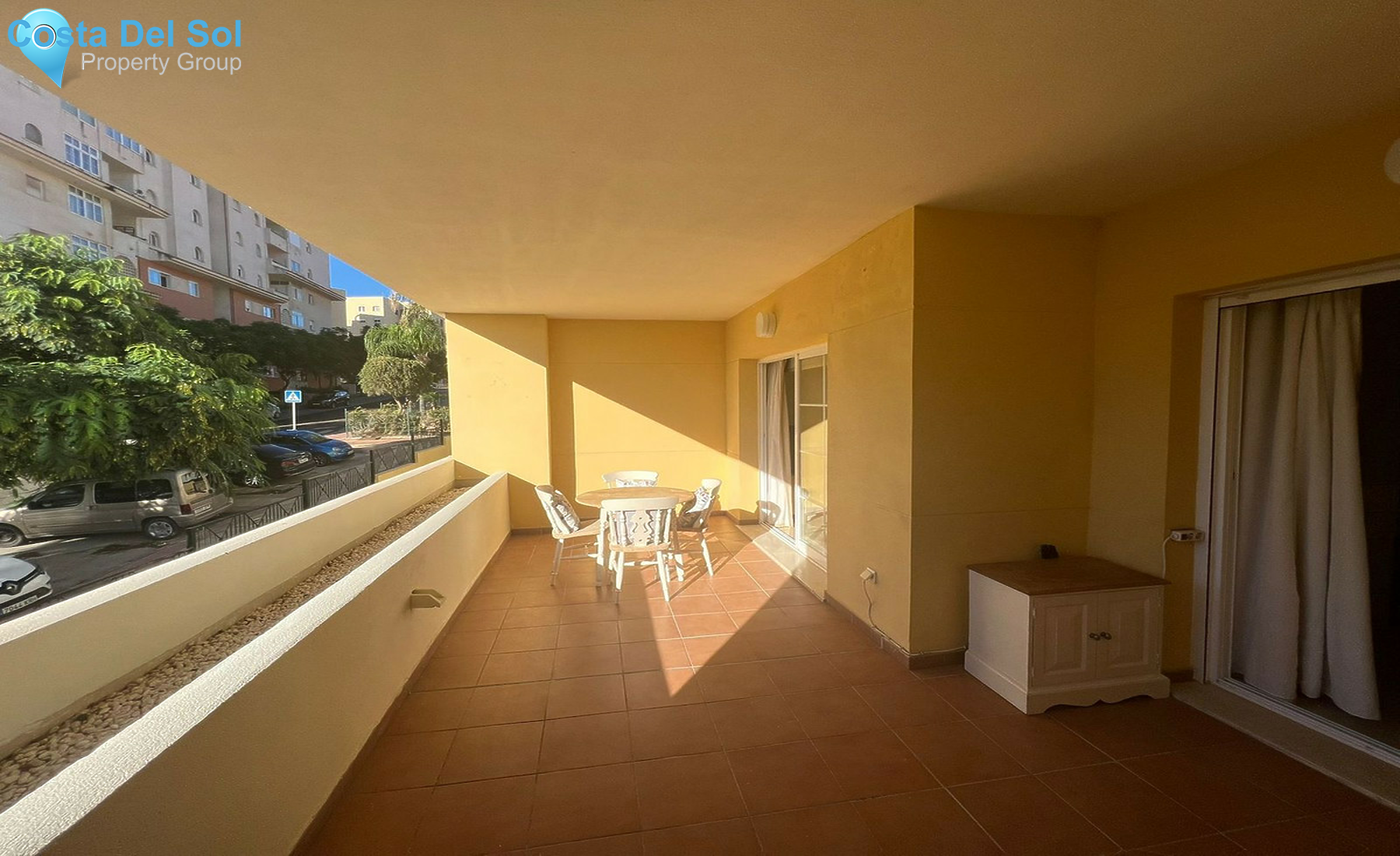 Middle Floor Apartment in Estepona-1436215