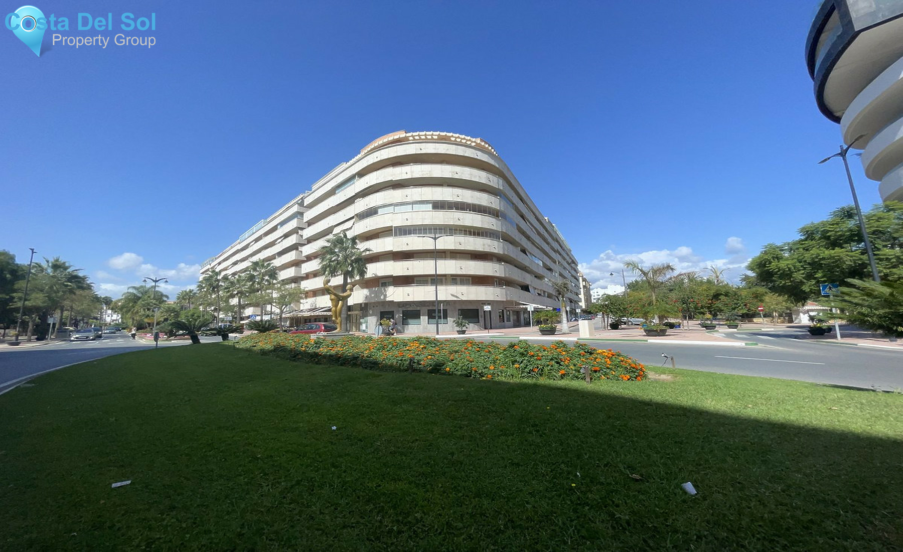 Middle Floor Apartment in Estepona