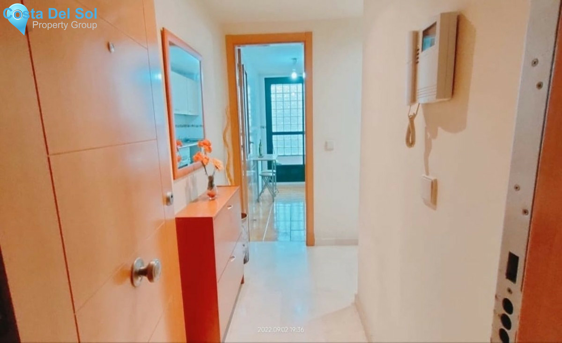 Middle Floor Apartment in Estepona-1504248