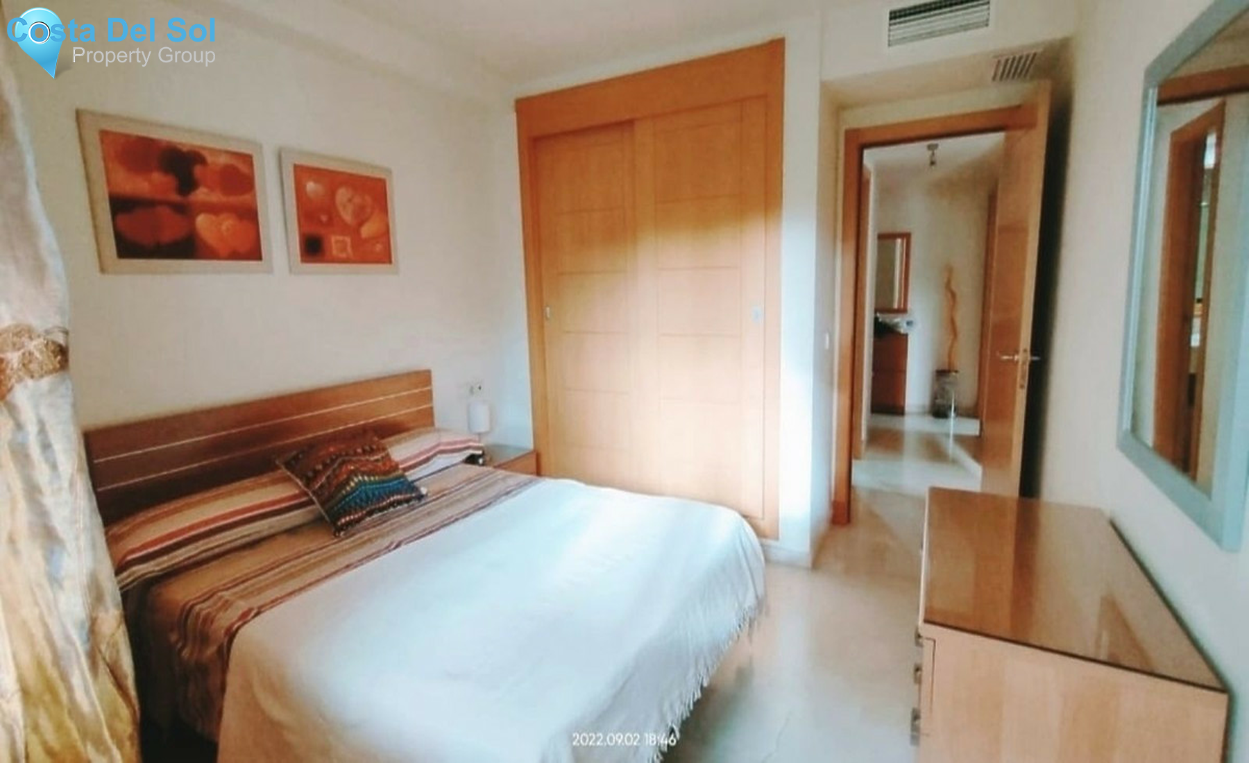 Middle Floor Apartment in Estepona-1504249
