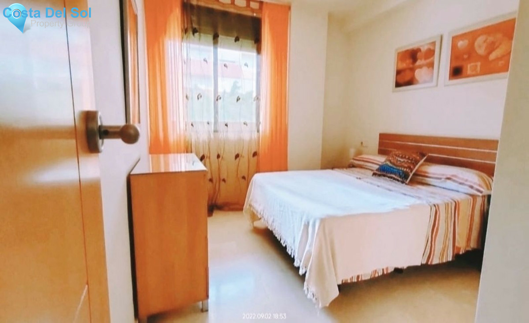 Middle Floor Apartment in Estepona-1504243