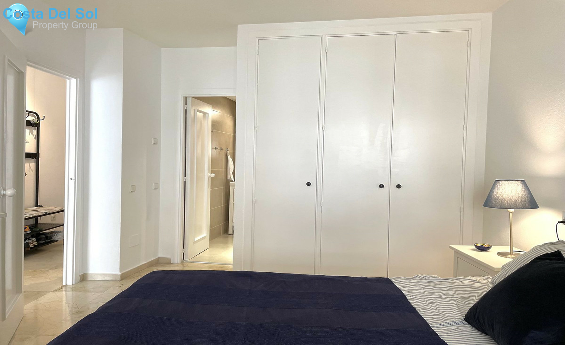 Middle Floor Apartment in Estepona-1542319