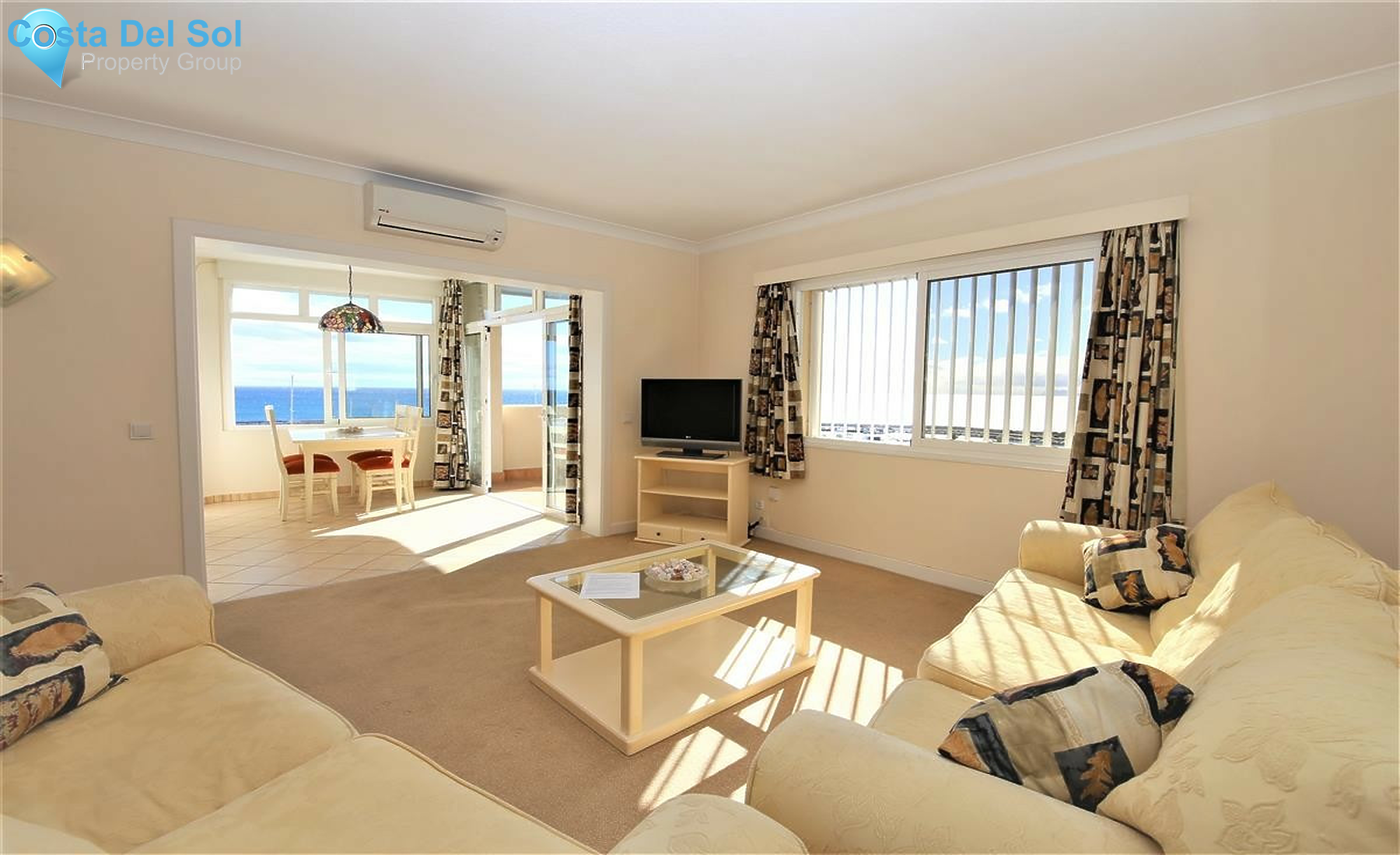 Middle Floor Apartment in Estepona-1543415