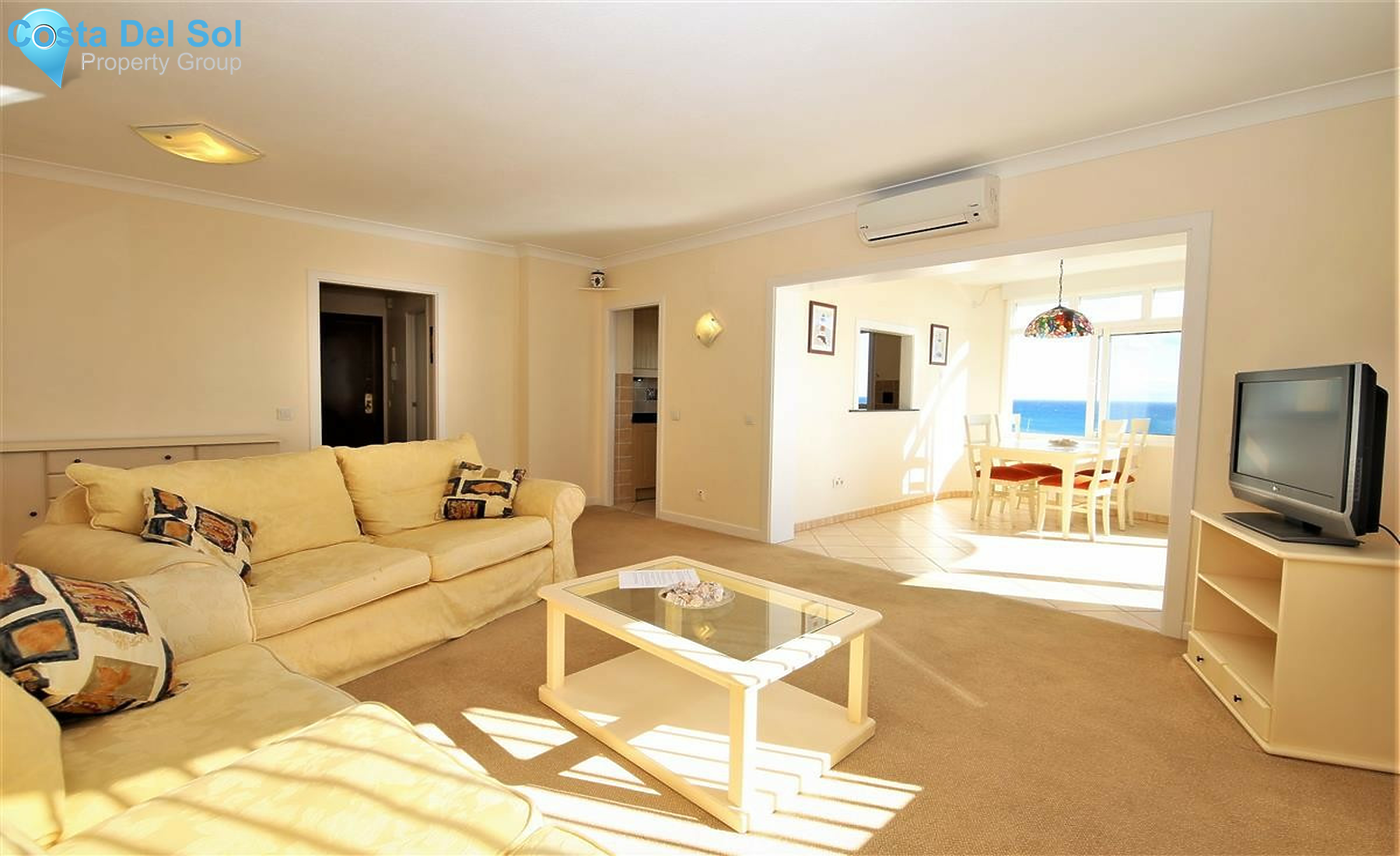 Middle Floor Apartment in Estepona-1543416