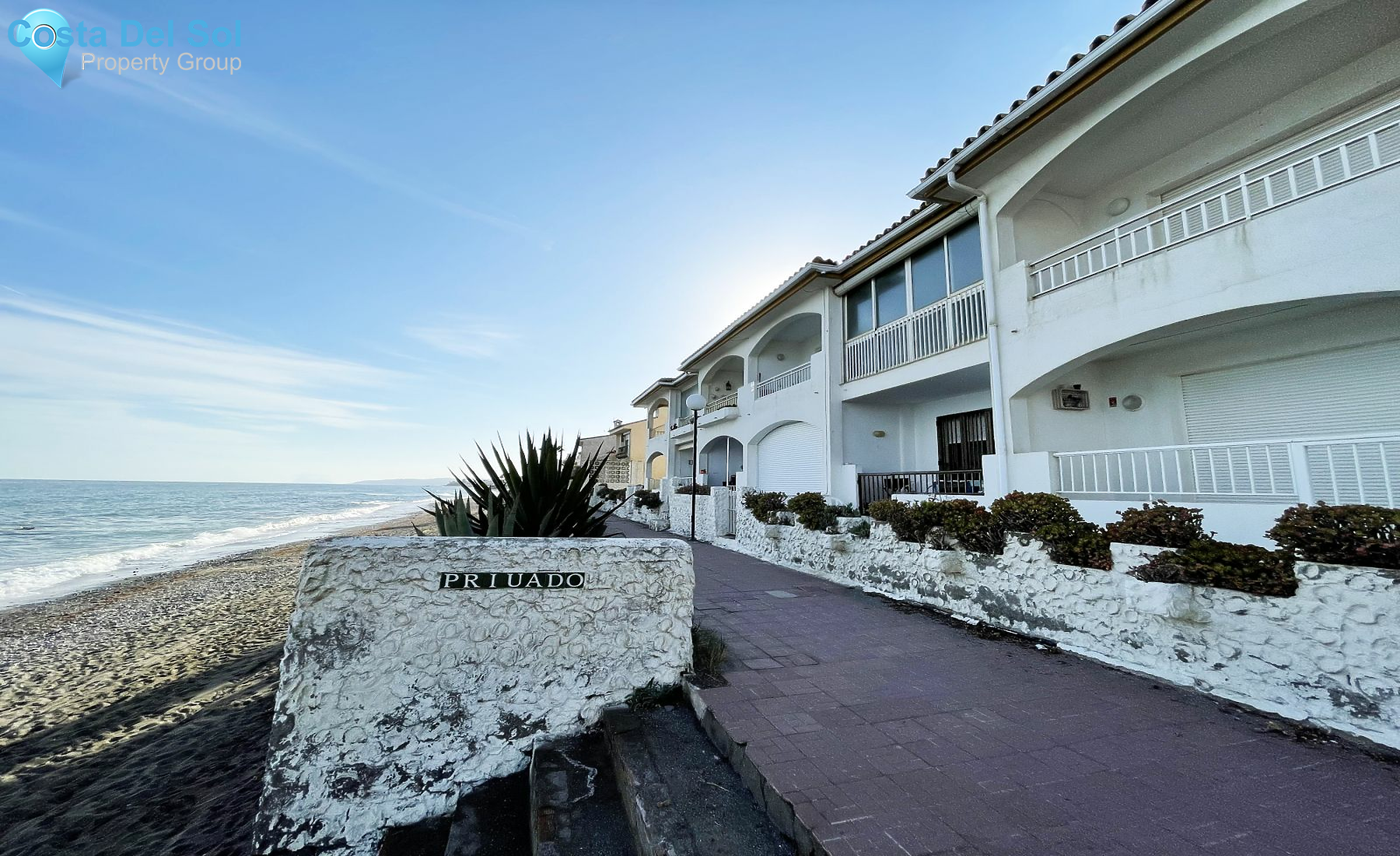 Middle Floor Apartment in Estepona-1135674