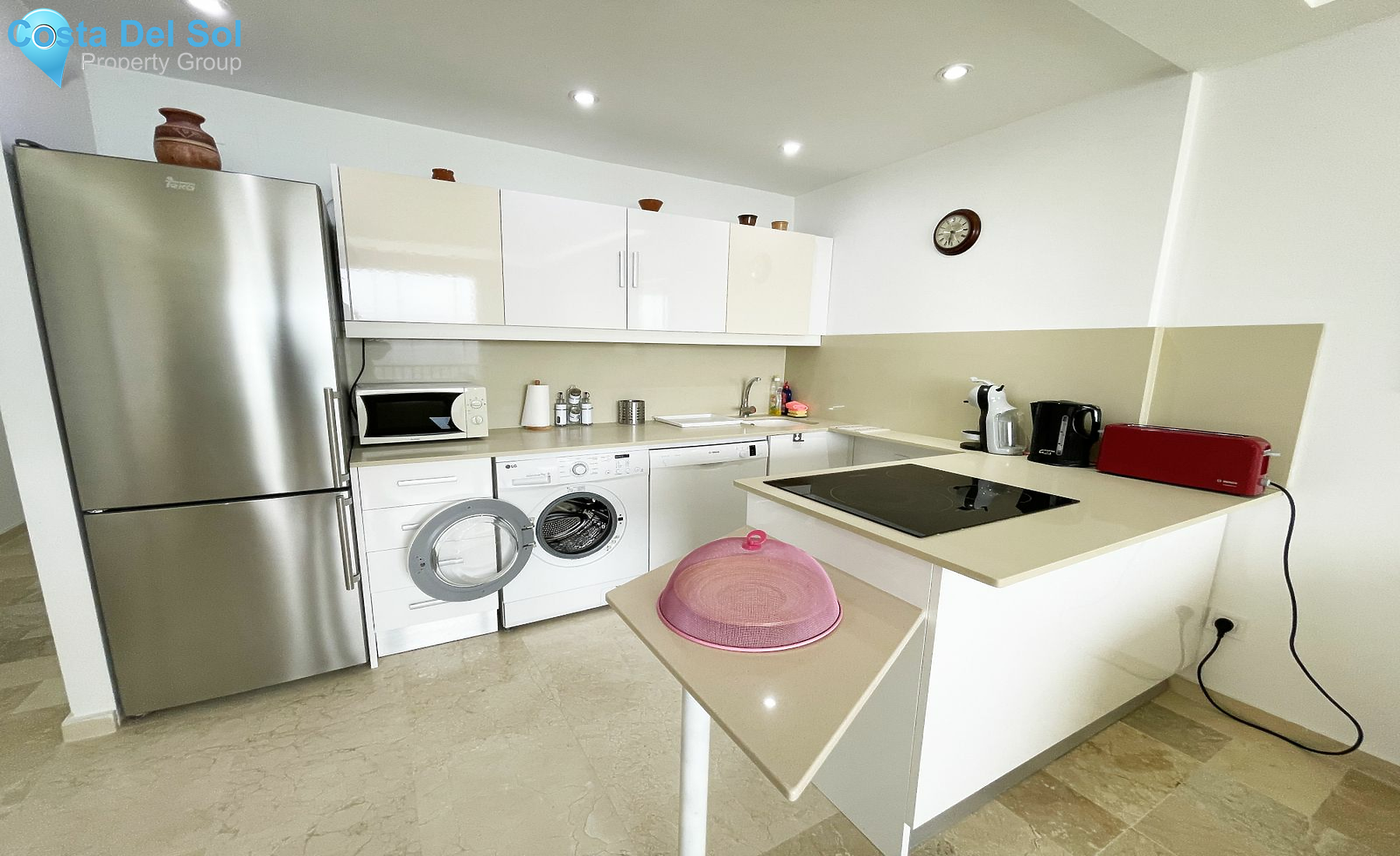 Middle Floor Apartment in Estepona-1135668