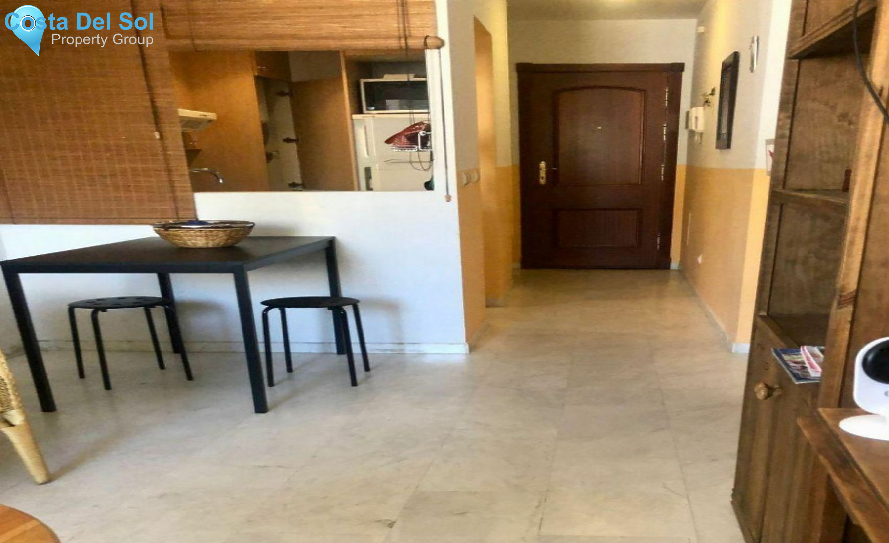 Middle Floor Apartment in Estepona-1170104