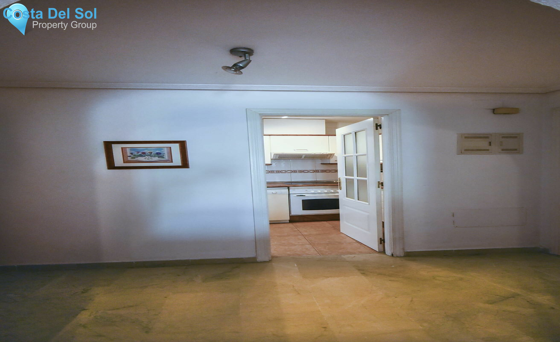 Middle Floor Apartment in Estepona-1172606