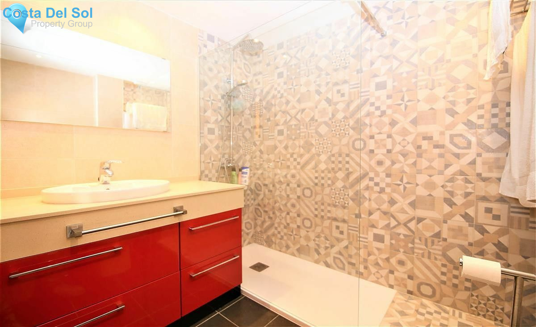 Middle Floor Apartment in Estepona-1174377