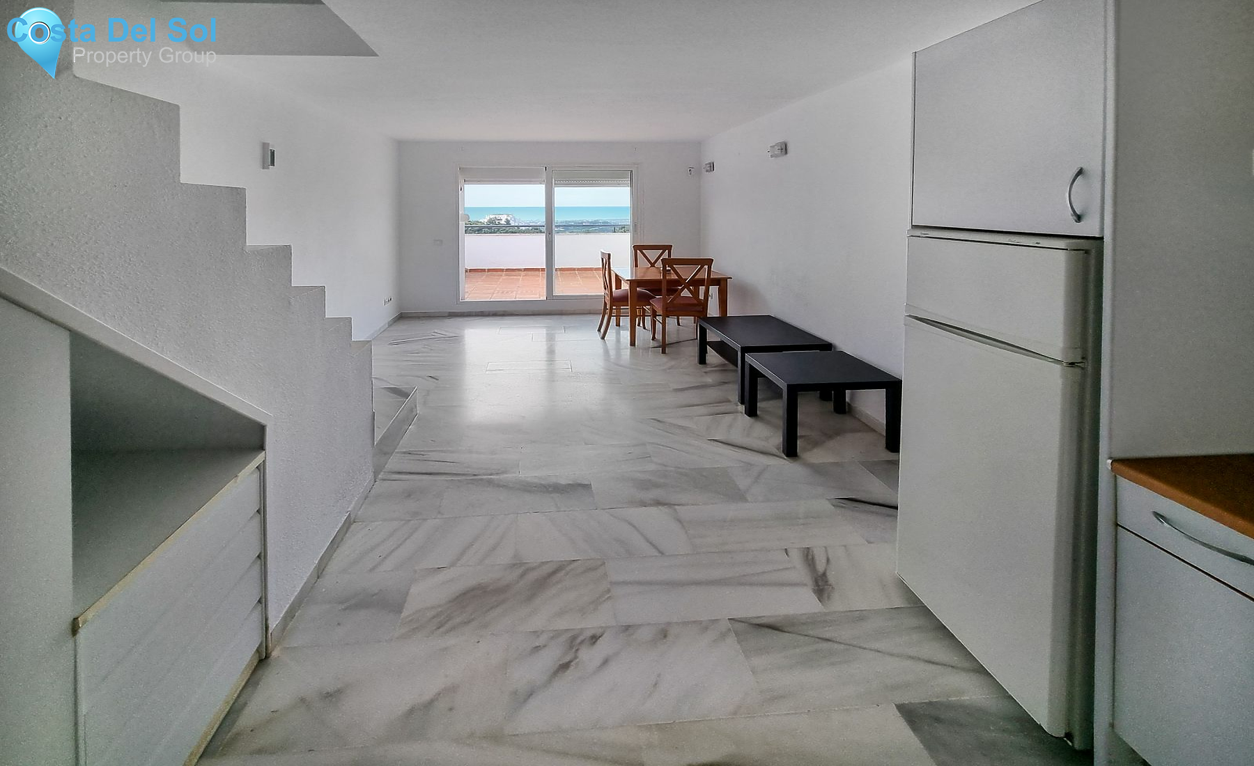Middle Floor Apartment in Estepona-1192106