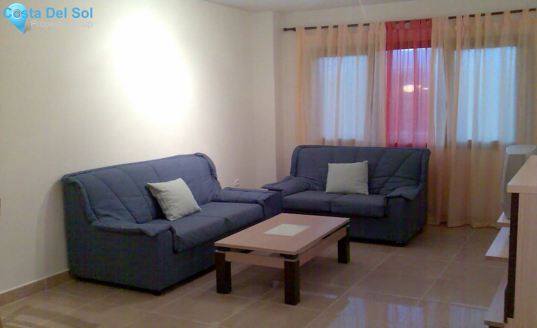 Middle Floor Apartment in Estepona-1200381