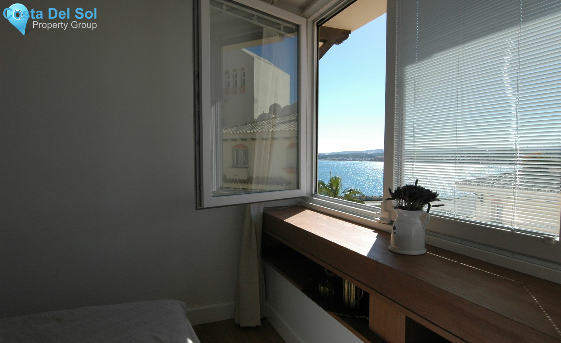 Middle Floor Apartment in Estepona-1209294