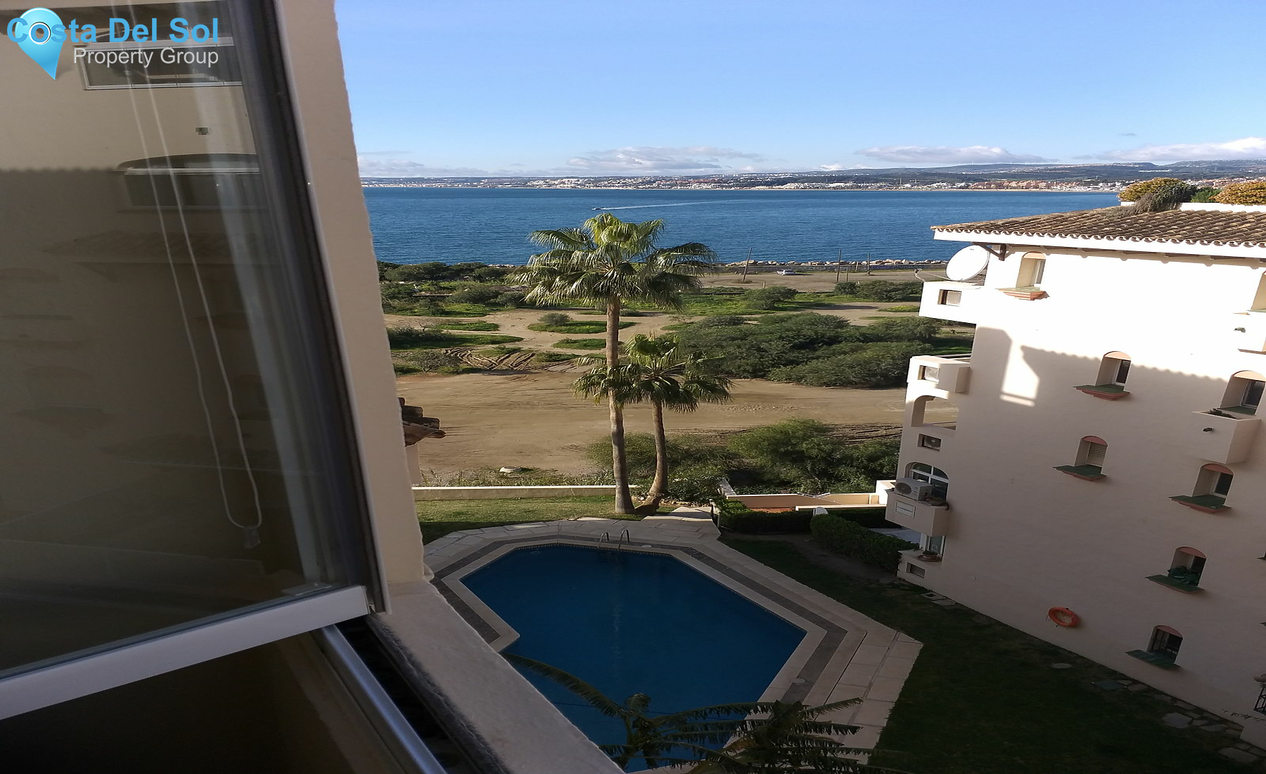 Middle Floor Apartment in Estepona-1209298
