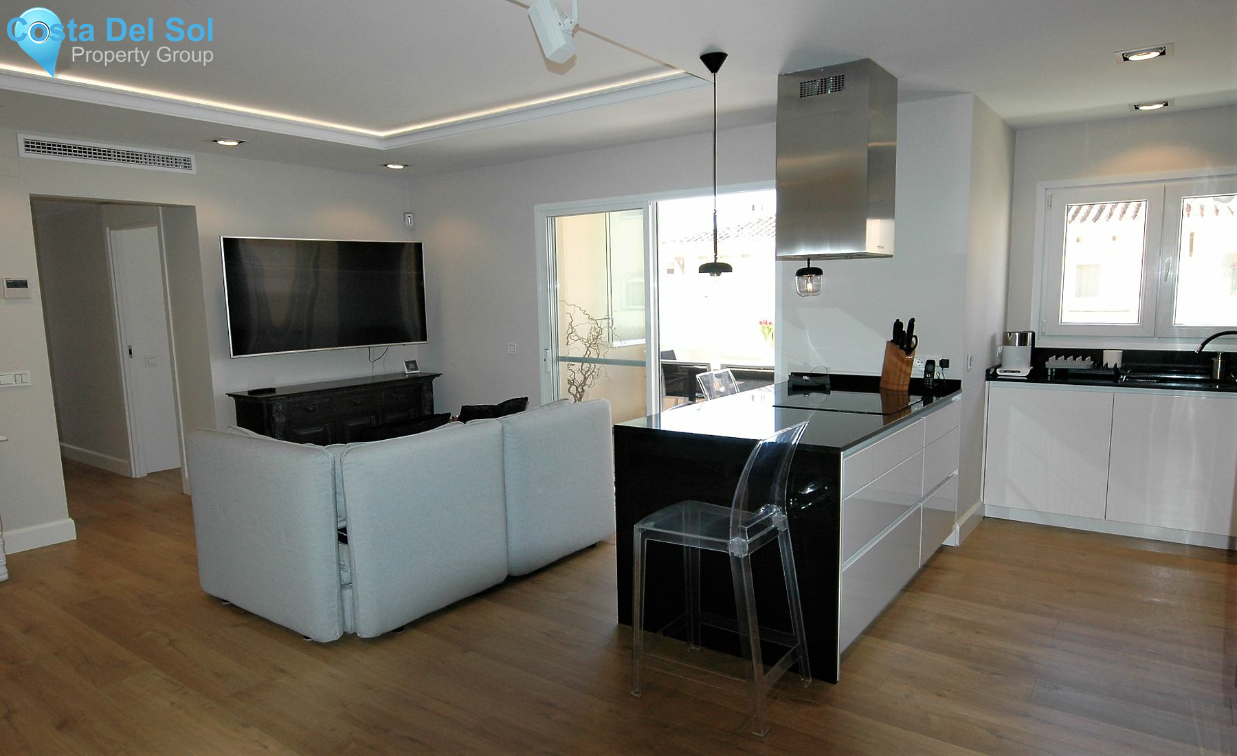 Middle Floor Apartment in Estepona-1209289