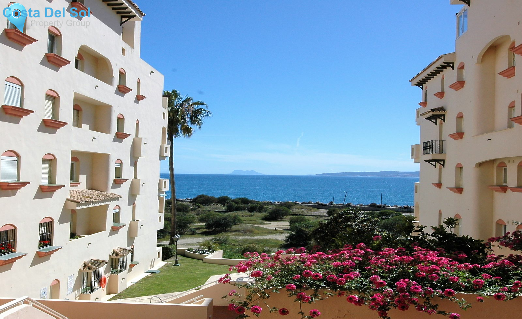 Middle Floor Apartment in Estepona-1209290